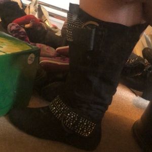 Black Boots Sz 9